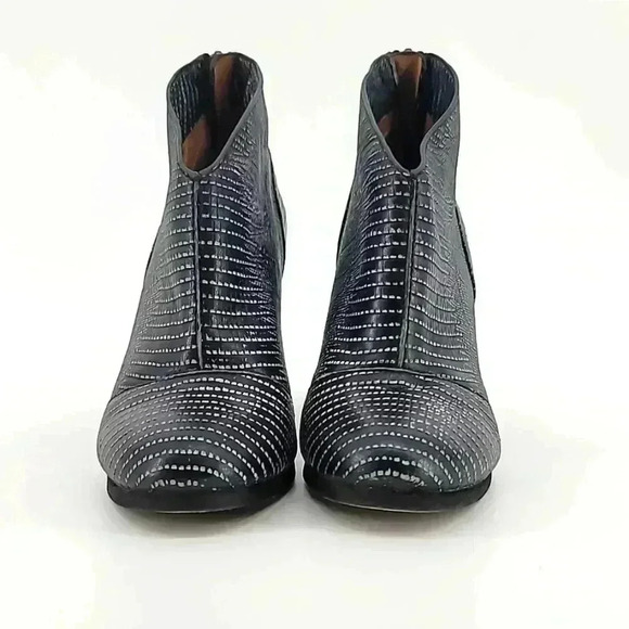 MODERN VINTAGE ANKLE  BOOTS - Picture 2 of 8